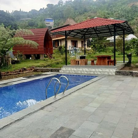 Wooden House Paseban Villa โบกอร์ ภายนอก รูปภาพ