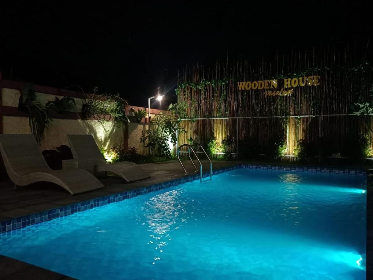 Wooden House Paseban Villa โบกอร์ ภายนอก รูปภาพ