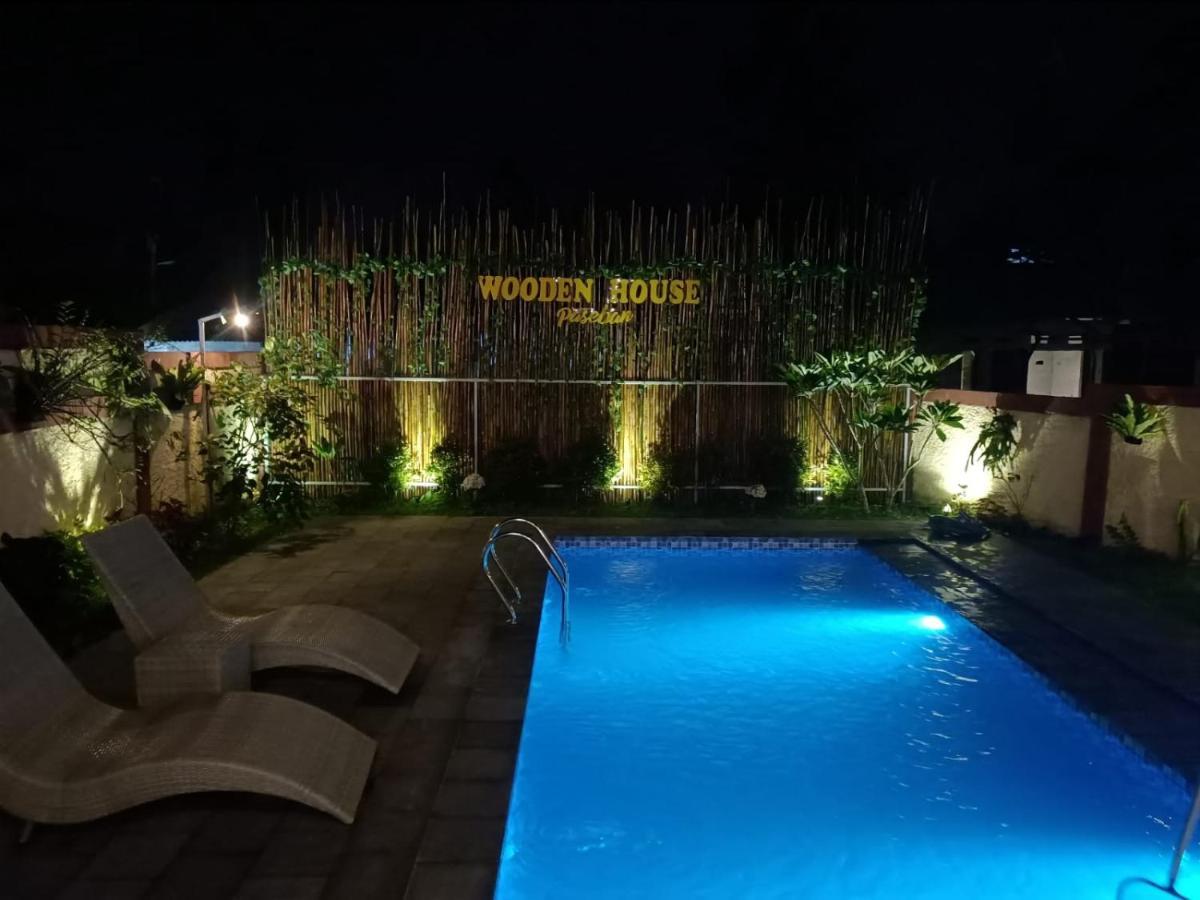 Wooden House Paseban Villa โบกอร์ ภายนอก รูปภาพ